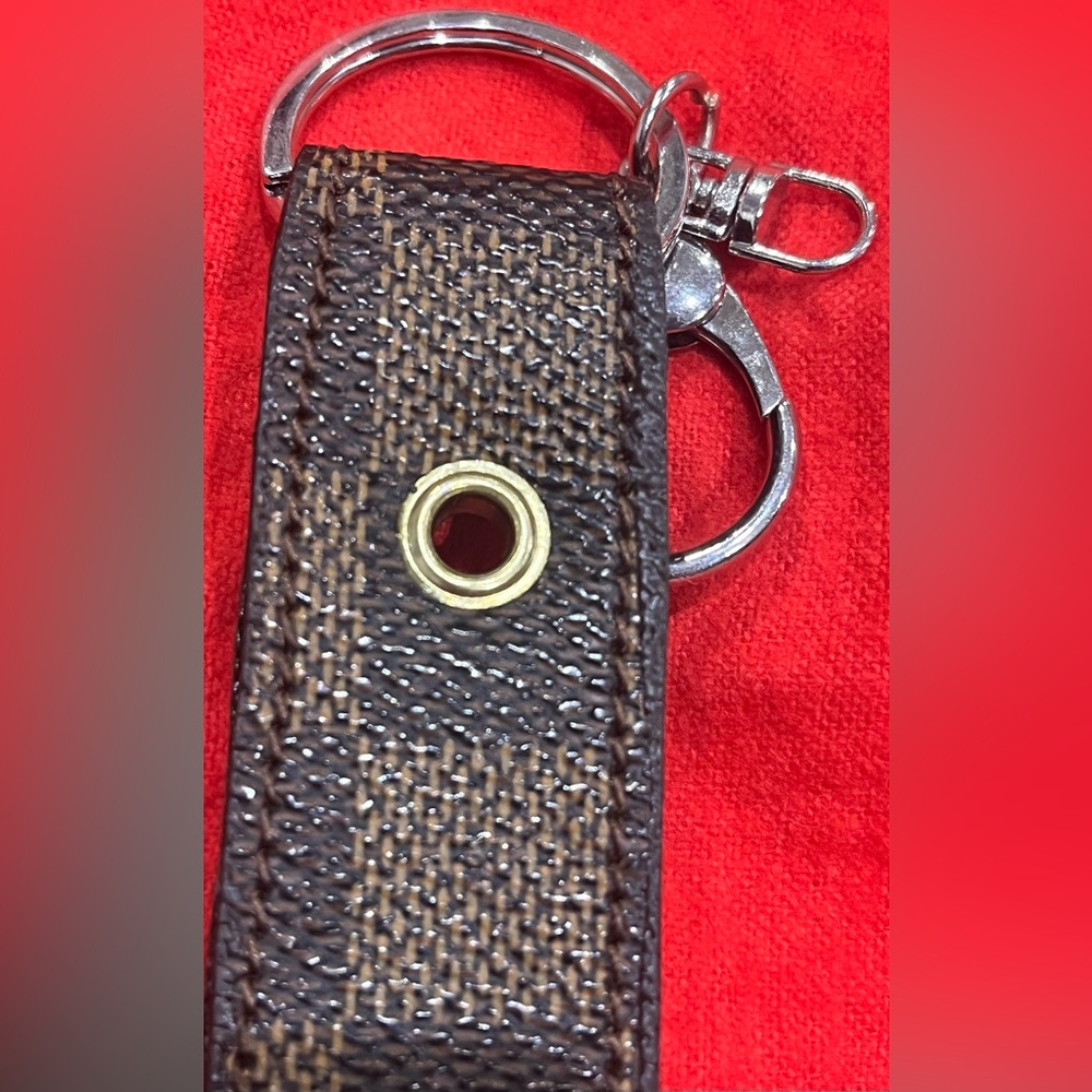 Key chain - Picture 5 of 9